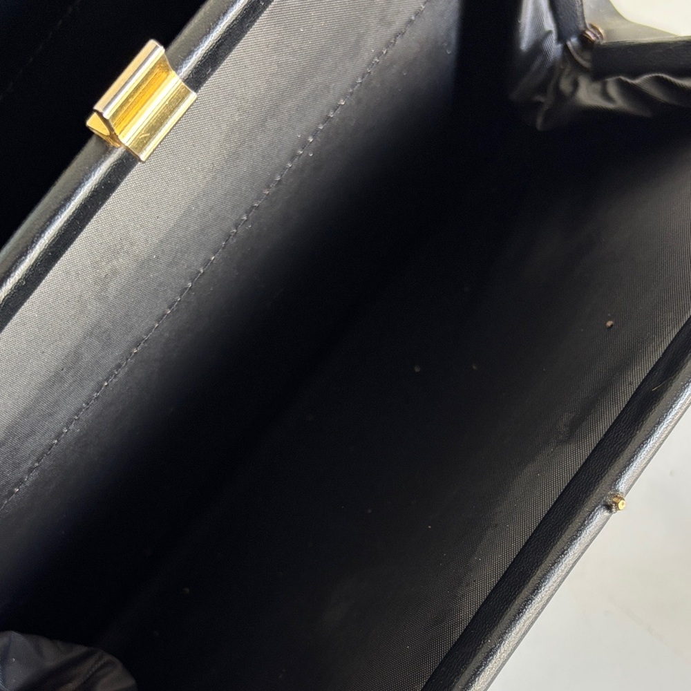 Vintage Black Leather Shoulder Bag - Picture 9 of 12
